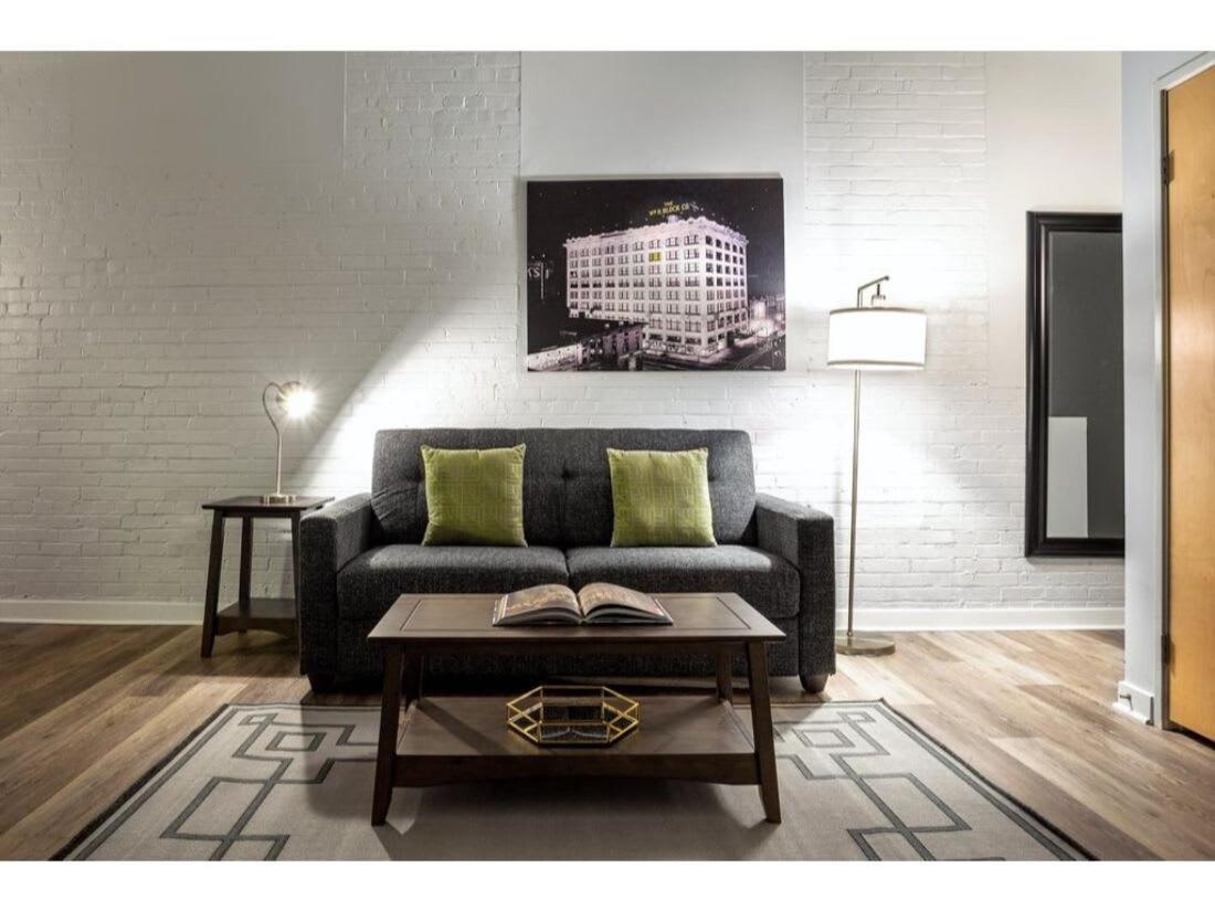 Modern Apartment Close To Everything Cozysuites Индианаполис Экстерьер фото